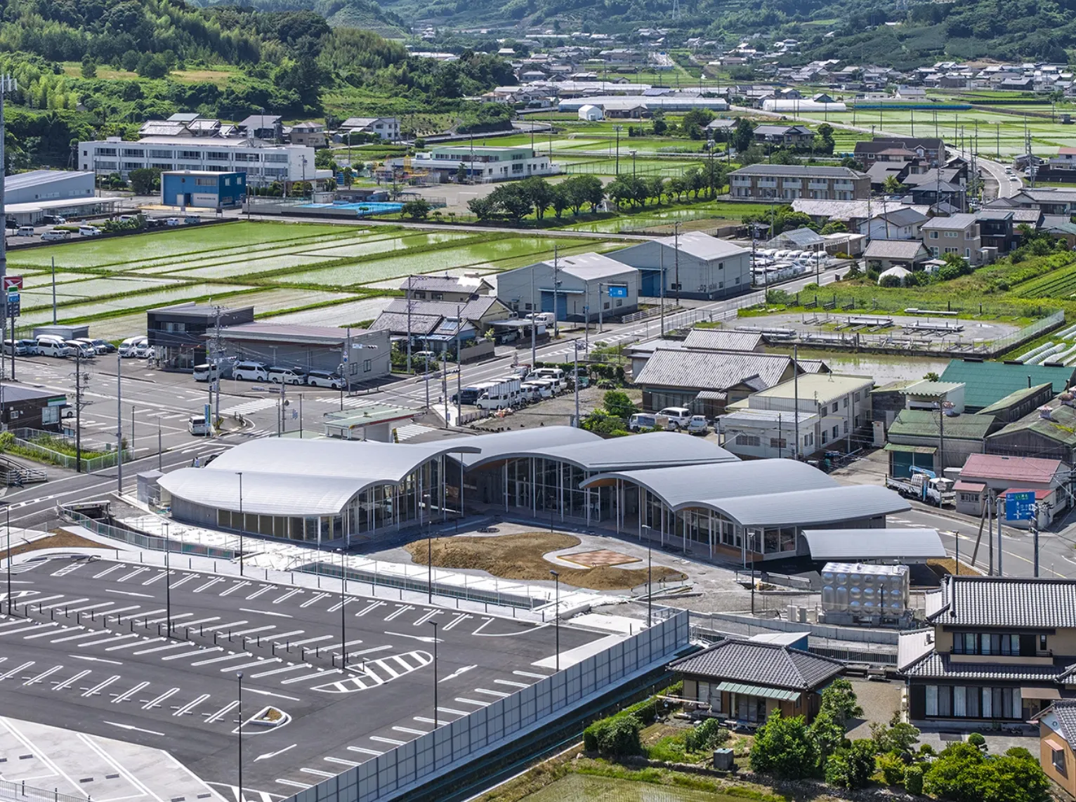 ���̉w������Ɩq�V��