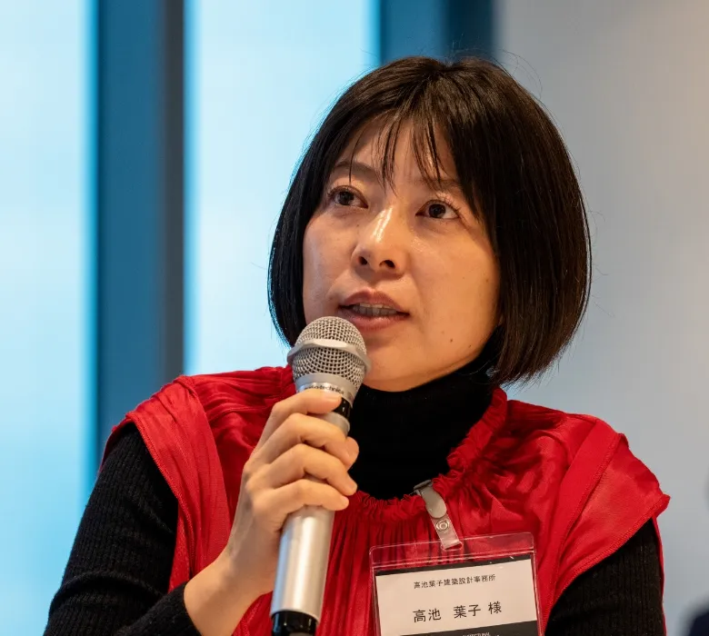 ���r �t�q ��